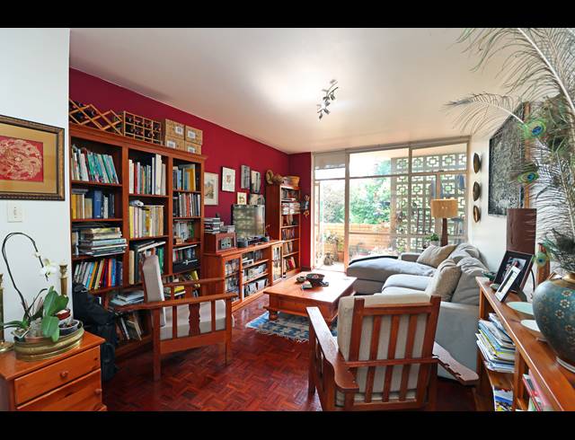 1 BEDROOM APARTMENT FOR SALE IN HOUGHTON ESTATE